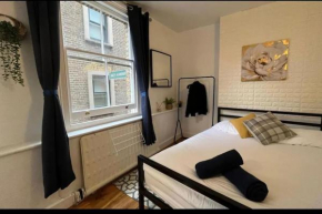 Room in Oxford Street